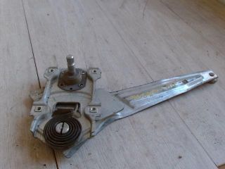 bontott TOYOTA COROLLA Bal hátsó Ablakemelő Szerkezet (Mechanikus)