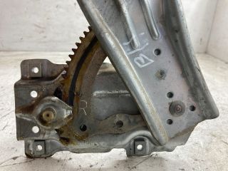 bontott TOYOTA COROLLA Bal hátsó Ablakemelő Szerkezet (Mechanikus)