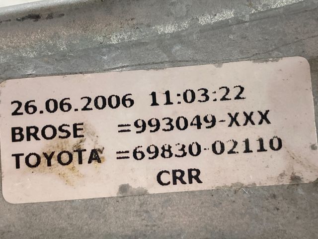 bontott TOYOTA COROLLA Bal hátsó Ablakemelő Szerkezet (Mechanikus)