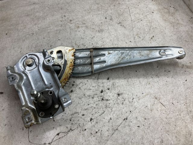 bontott TOYOTA COROLLA Bal hátsó Ablakemelő Szerkezet (Mechanikus)