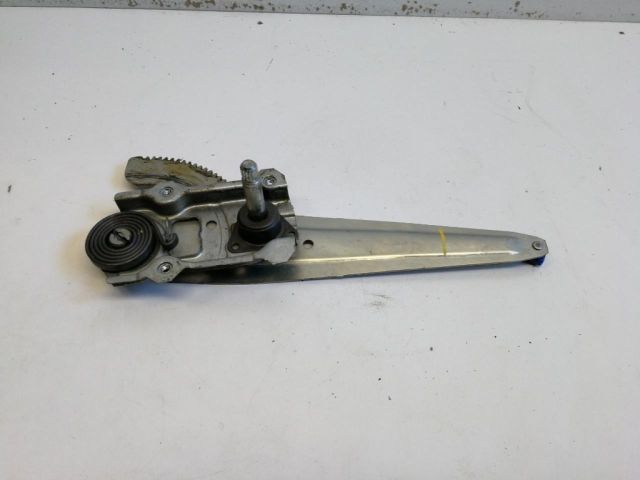 bontott TOYOTA COROLLA Bal hátsó Ablakemelő Szerkezet (Mechanikus)