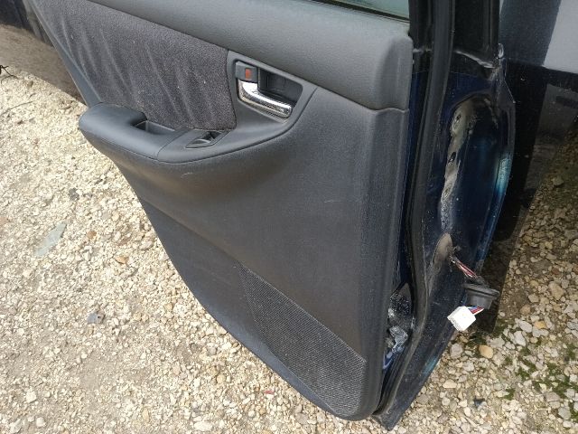 bontott TOYOTA COROLLA Bal hátsó Ajtó (Részeivel)