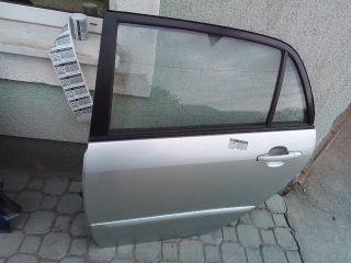 bontott TOYOTA COROLLA Bal hátsó Ajtó (Részeivel)