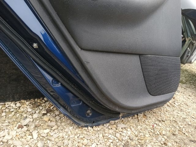 bontott TOYOTA COROLLA Bal hátsó Ajtó (Részeivel)