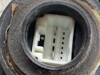 bontott TOYOTA COROLLA Bal hátsó Ajtózár