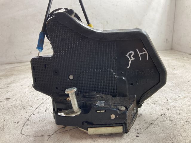 bontott TOYOTA COROLLA Bal hátsó Ajtózár