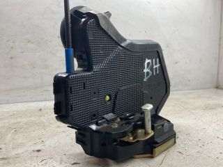 bontott TOYOTA COROLLA Bal hátsó Ajtózár