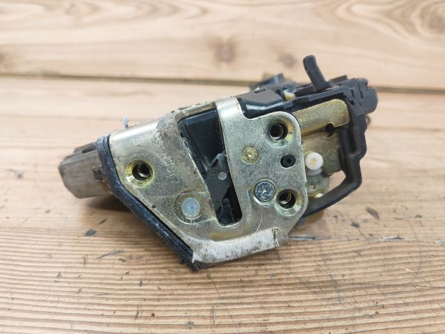 bontott TOYOTA COROLLA Bal hátsó Ajtózár