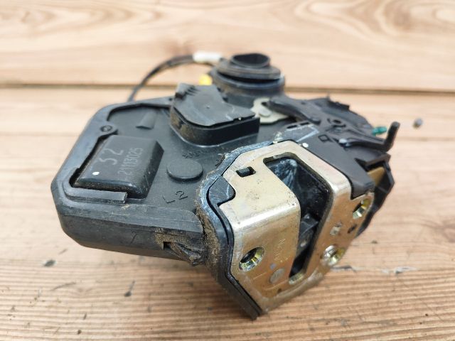 bontott TOYOTA COROLLA Bal hátsó Ajtózár