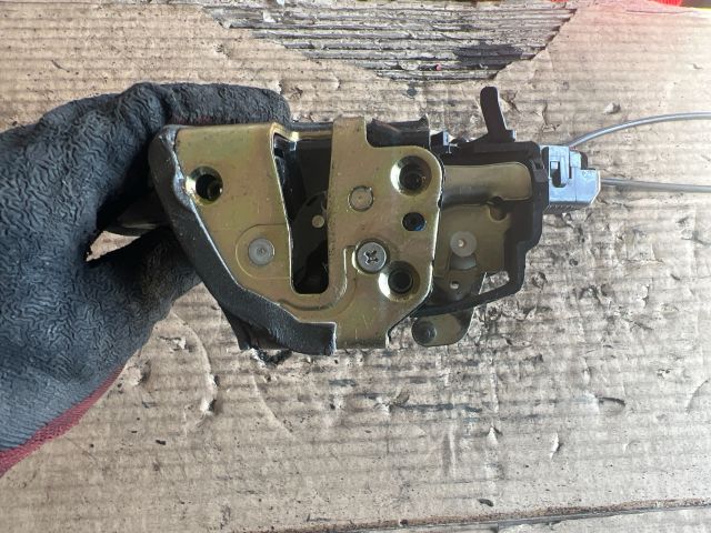 bontott TOYOTA COROLLA Bal hátsó Ajtózár