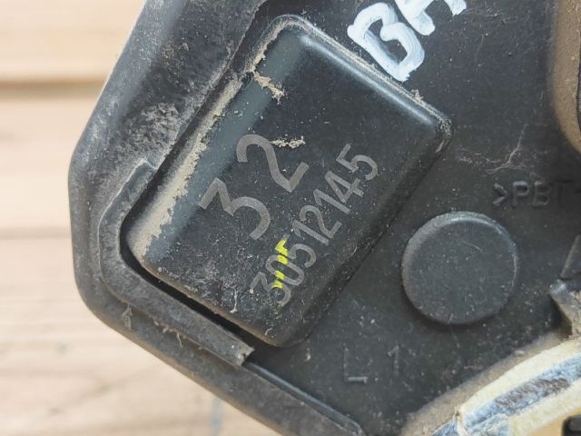 bontott TOYOTA COROLLA Bal hátsó Ajtózár