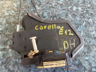 bontott TOYOTA COROLLA Bal hátsó Ajtózár