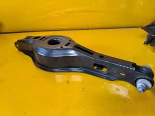 bontott TOYOTA COROLLA Bal hátsó Alsó Lengőkar