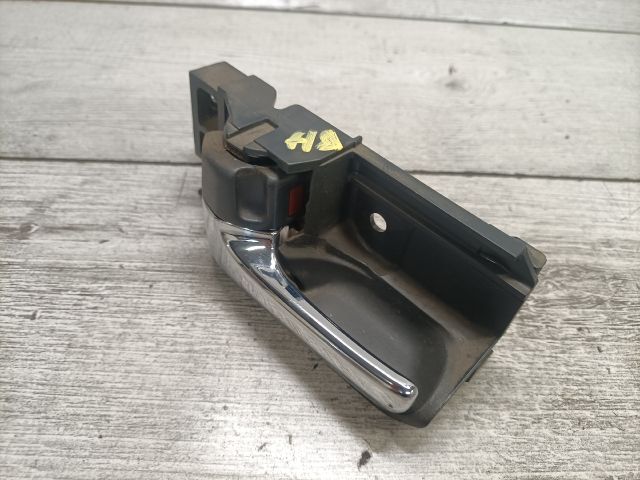 bontott TOYOTA COROLLA Bal hátsó Belső Kilincs