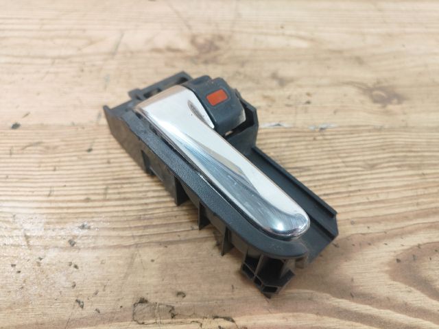 bontott TOYOTA COROLLA Bal hátsó Belső Kilincs