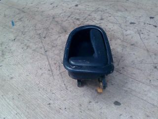 bontott TOYOTA COROLLA Bal hátsó Belső Kilincs