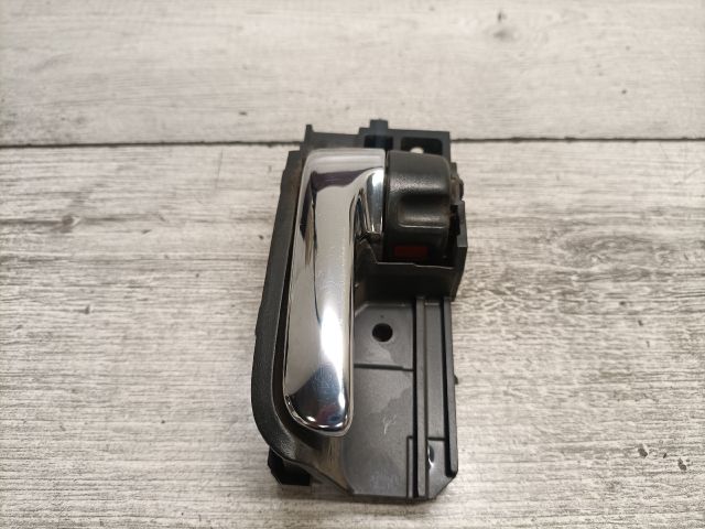 bontott TOYOTA COROLLA Bal hátsó Belső Kilincs