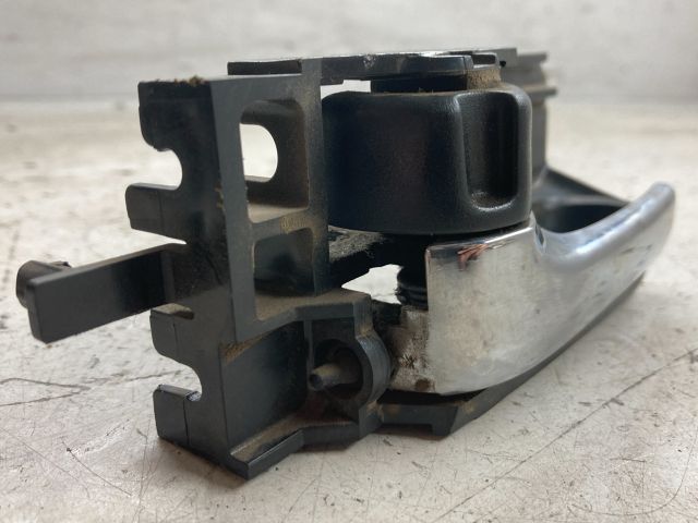 bontott TOYOTA COROLLA Bal hátsó Belső Kilincs