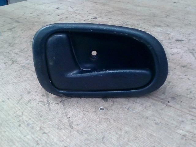 bontott TOYOTA COROLLA Bal hátsó Belső Kilincs