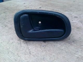 bontott TOYOTA COROLLA Bal hátsó Belső Kilincs