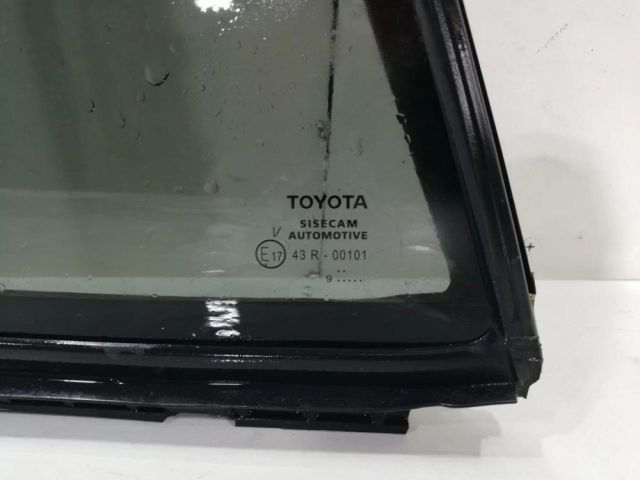 bontott TOYOTA COROLLA Bal hátsó Fixüveg (Ajtóban)