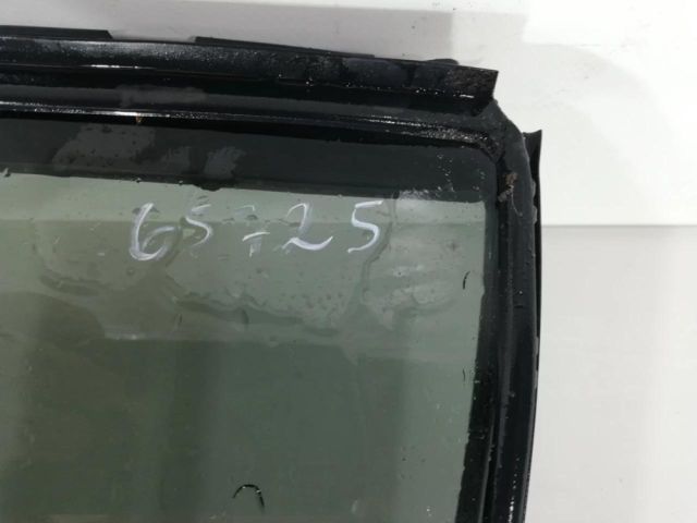 bontott TOYOTA COROLLA Bal hátsó Fixüveg (Ajtóban)