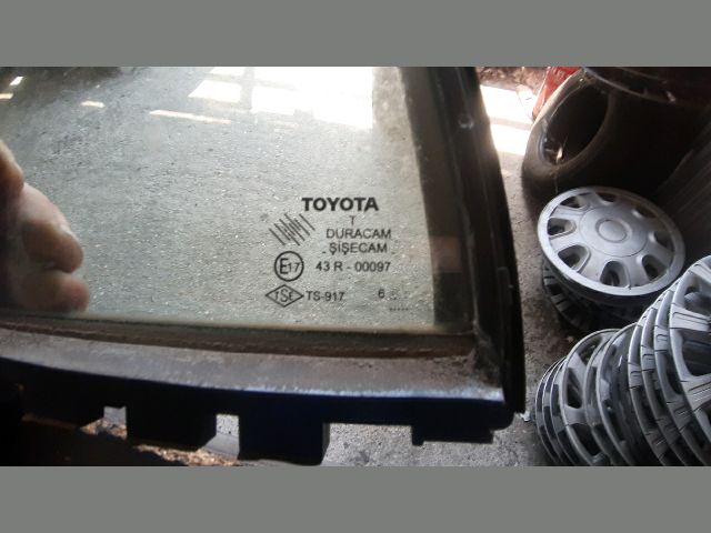 bontott TOYOTA COROLLA Bal hátsó Fixüveg (Ajtóban)