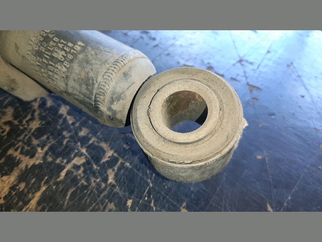 bontott TOYOTA COROLLA Bal hátsó Gólyaláb (Lengécsillapító, Rugó)