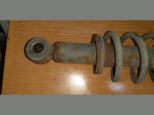 bontott TOYOTA COROLLA Bal hátsó Gólyaláb (Lengécsillapító, Rugó)