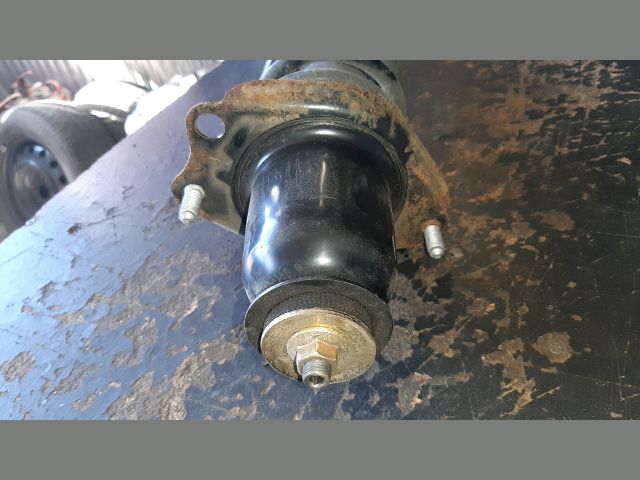 bontott TOYOTA COROLLA Bal hátsó Gólyaláb (Lengécsillapító, Rugó)