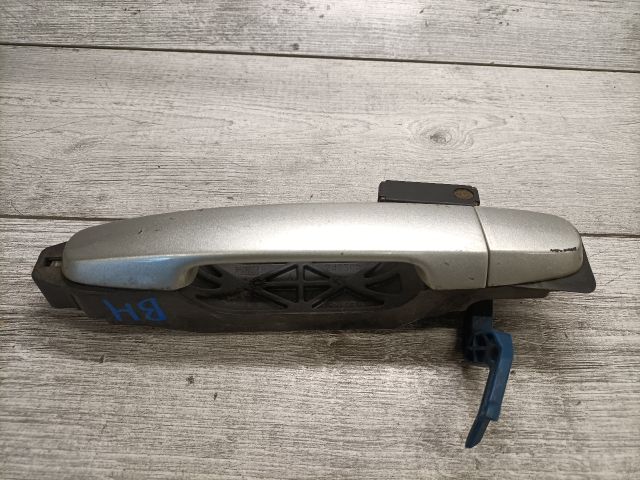 bontott TOYOTA COROLLA Bal hátsó Külső Kilincs