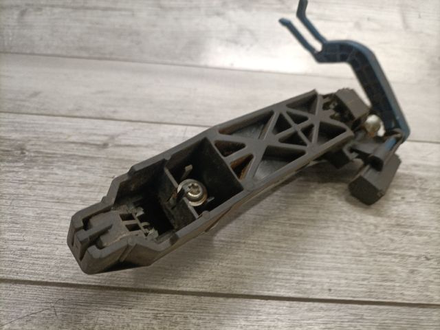 bontott TOYOTA COROLLA Bal hátsó Külső Kilincs