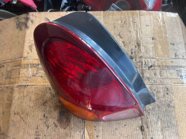 bontott TOYOTA COROLLA Bal Hátsó Lámpa