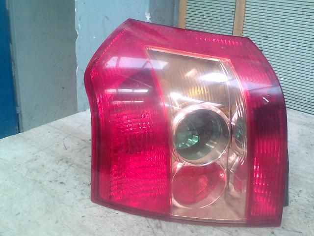 bontott TOYOTA COROLLA Bal Hátsó Lámpa