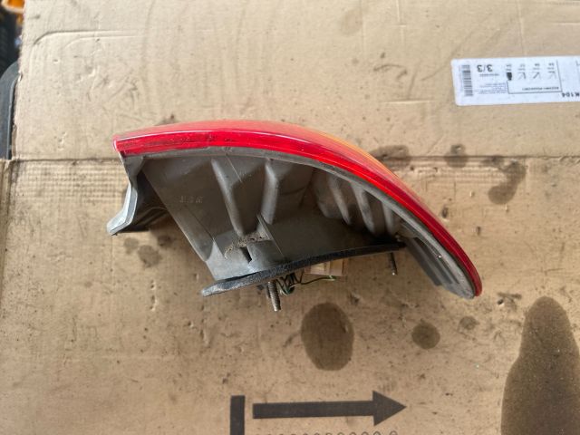 bontott TOYOTA COROLLA Bal Hátsó Lámpa