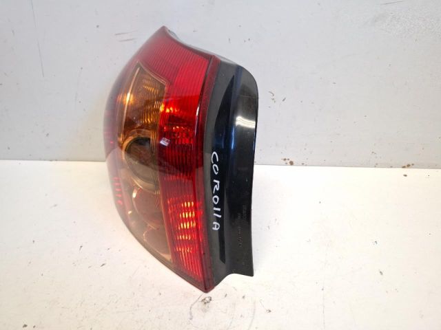 bontott TOYOTA COROLLA Bal Hátsó Lámpa