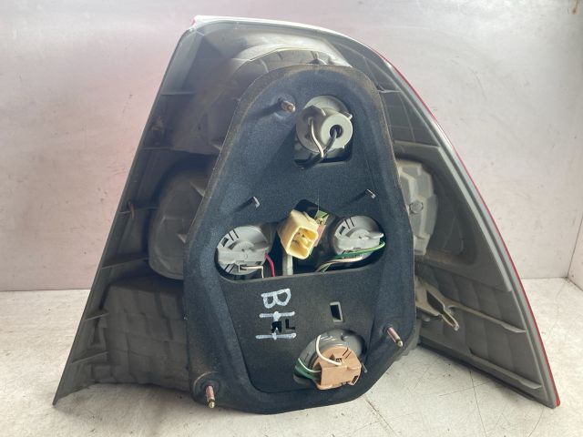 bontott TOYOTA COROLLA Bal Hátsó Lámpa