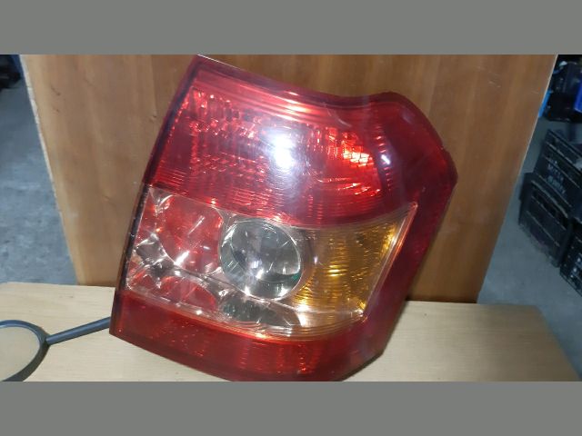 bontott TOYOTA COROLLA Bal Hátsó Lámpa