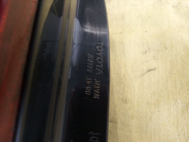 bontott TOYOTA COROLLA Bal Hátsó Lámpa