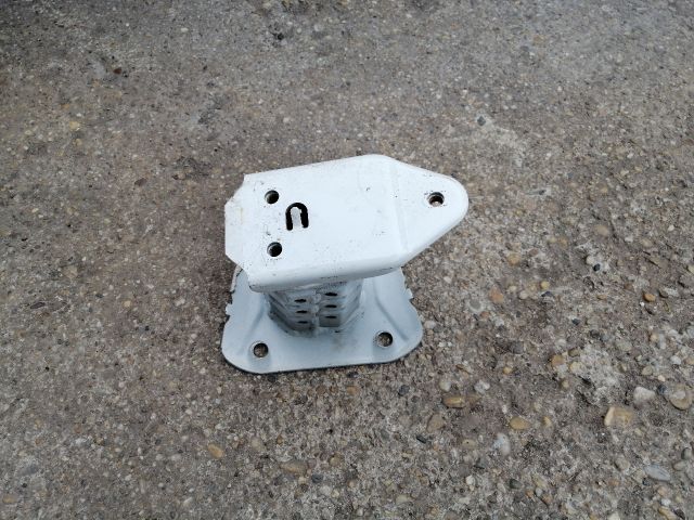 bontott TOYOTA COROLLA Bal hátsó Lökhárító Merevítő (Fém)