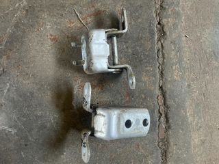 bontott TOYOTA COROLLA Bal hátsó Zsanér