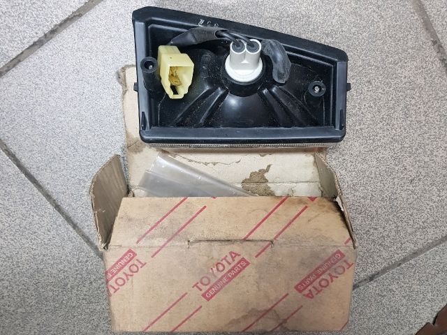 bontott TOYOTA COROLLA Bal Helyzetjelző