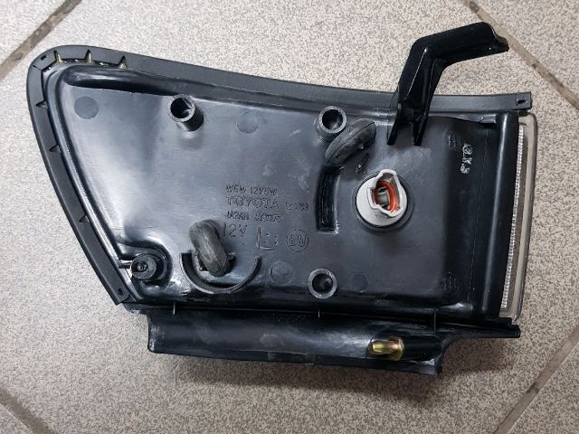 bontott TOYOTA COROLLA Bal Helyzetjelző