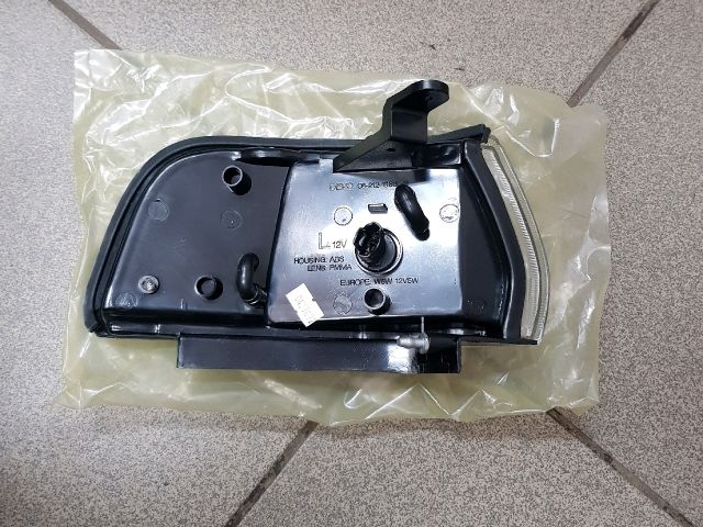 bontott TOYOTA COROLLA Bal Helyzetjelző