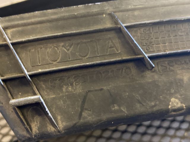 bontott TOYOTA COROLLA Bal Ködlámpa Rács