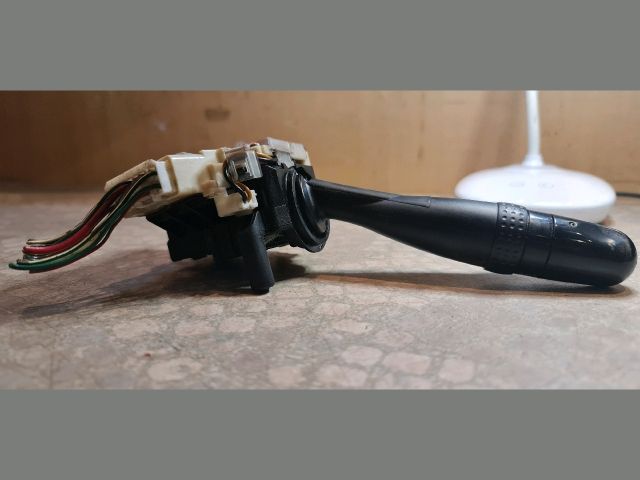 bontott TOYOTA COROLLA Bal Kormánykapcsoló Irányjelző