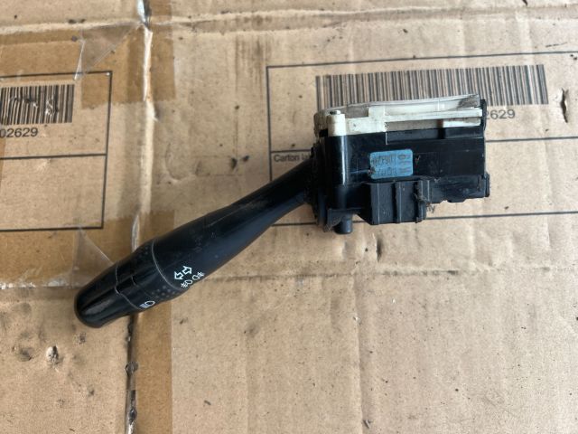 bontott TOYOTA COROLLA Bal Kormánykapcsoló Irányjelző