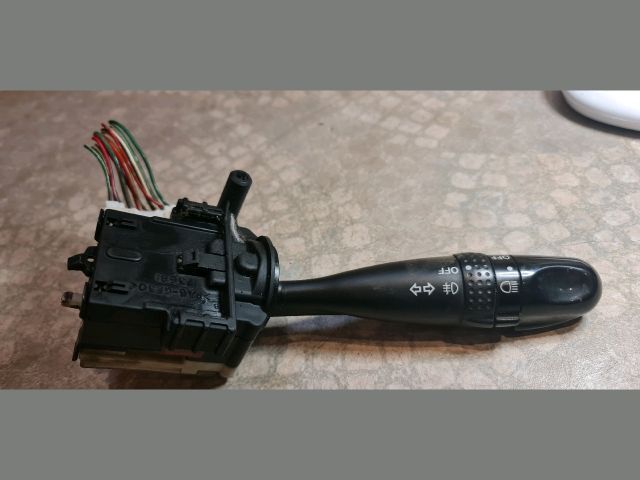 bontott TOYOTA COROLLA Bal Kormánykapcsoló Irányjelző