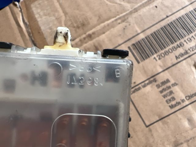 bontott TOYOTA COROLLA Bal Kormánykapcsoló Irányjelző