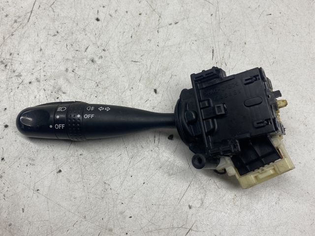 bontott TOYOTA COROLLA Bal Kormánykapcsoló Irányjelző